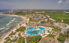 Bahia Principe Grand Tulum